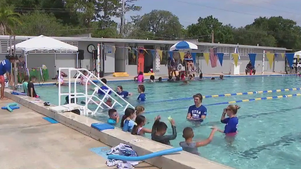 Florida program proposed for free swim lessons